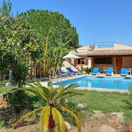 Magdalena Villa Pollenca
