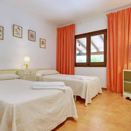 Magdalena Villa Pollenca